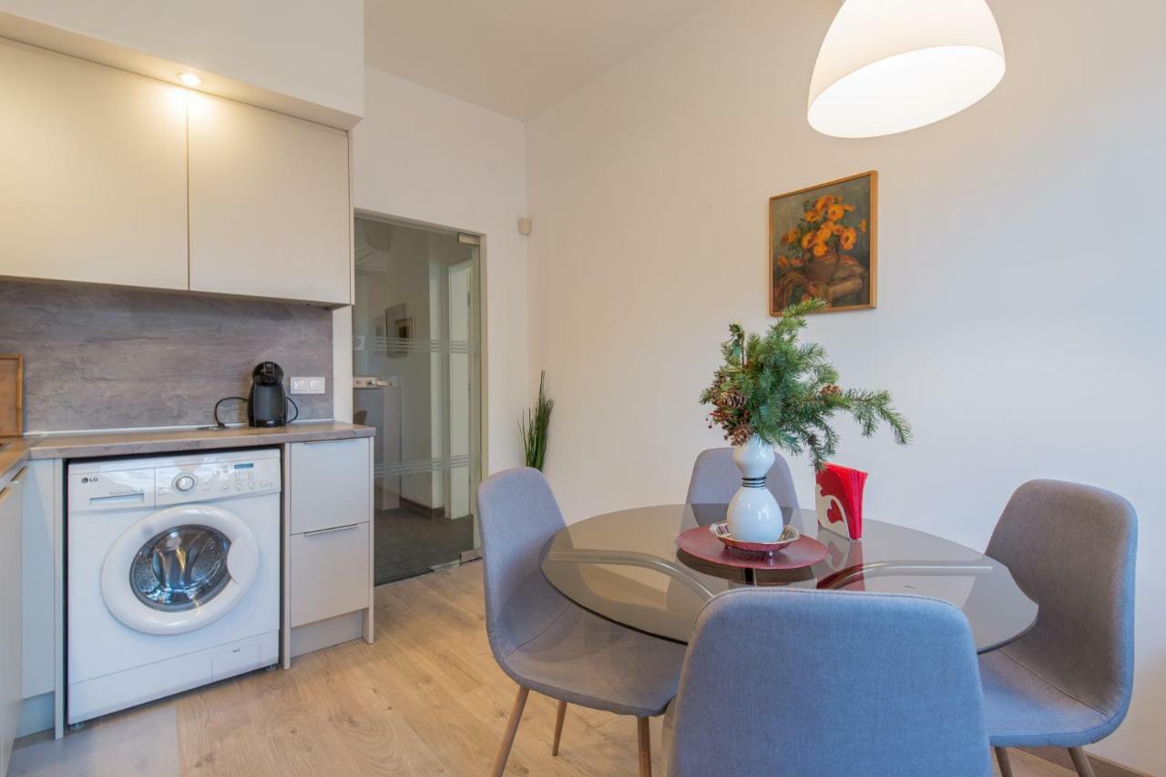 Chic And Spacious Apartment In Central Sofia - Patriarh Evtimiy By Flat Mаnager Zewnętrze zdjęcie